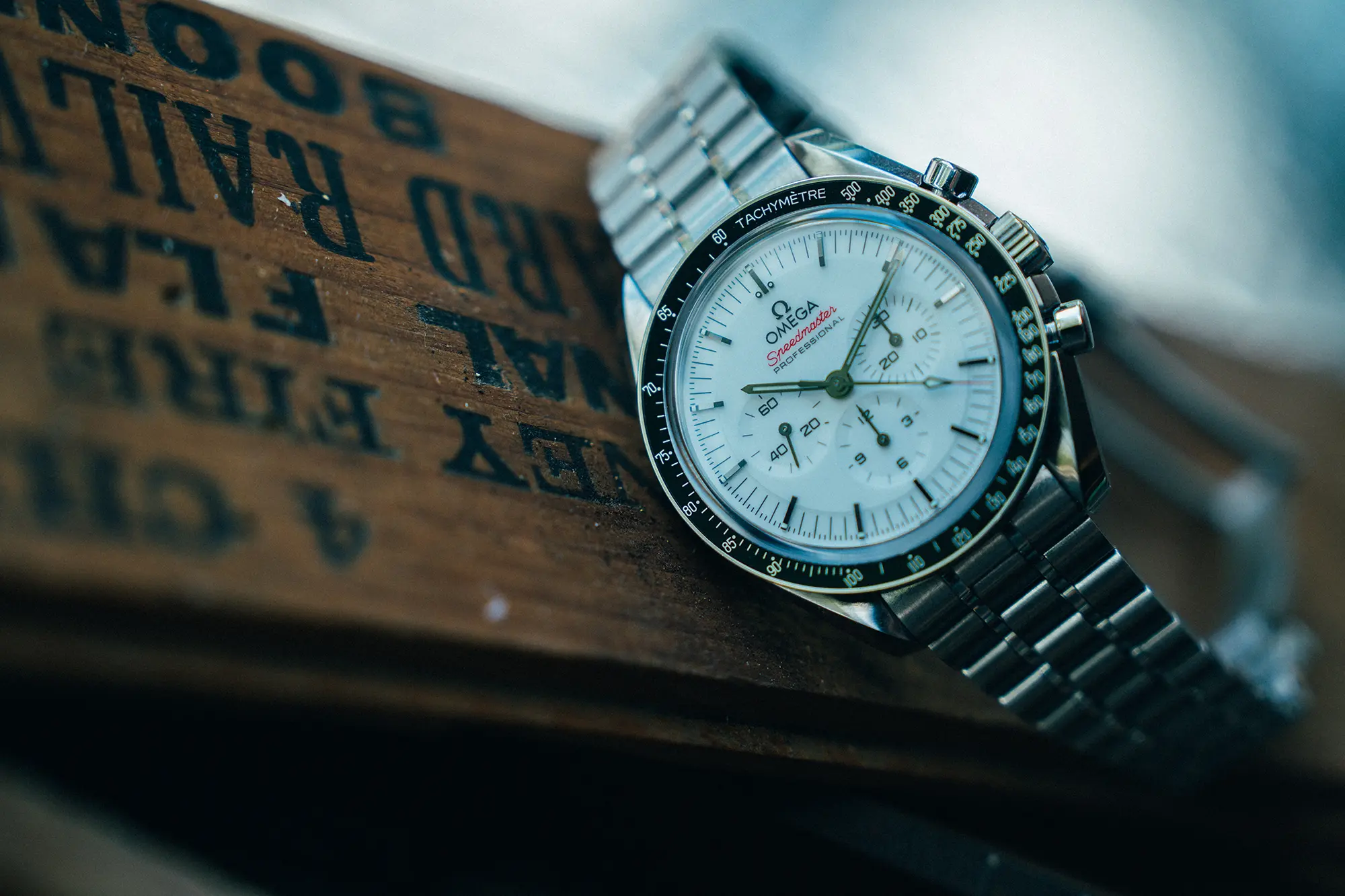 Video: The Omega Speedmaster Moonwatch Professional In White