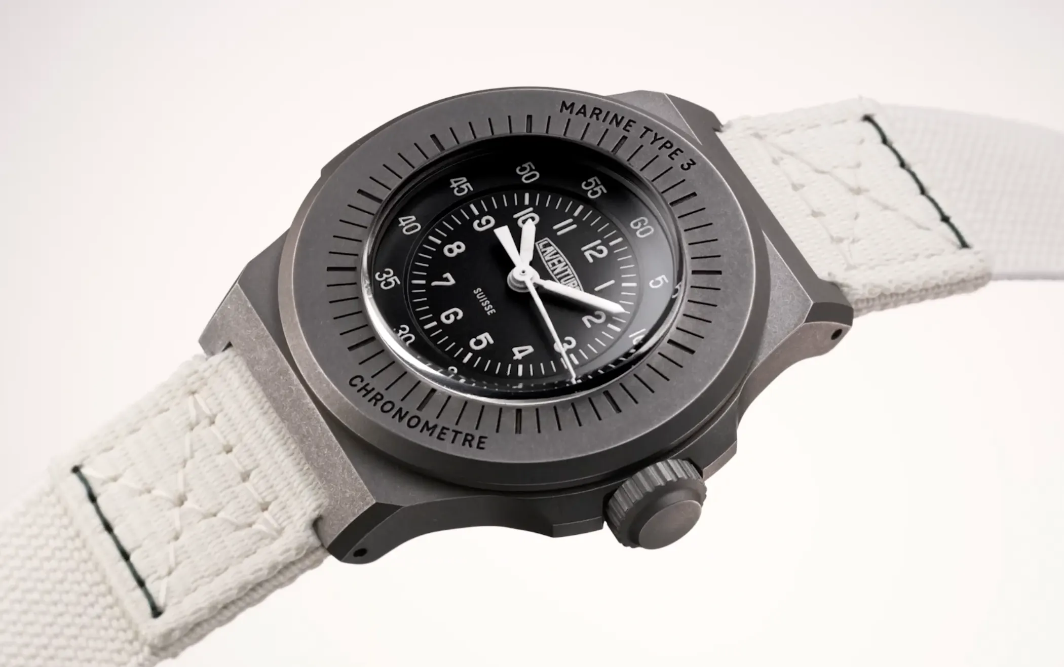 Laventure Reveals Unique Marine Type 3 Diver